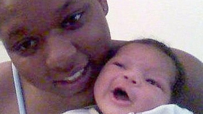 Matka uhojdala chlapca k smrti.