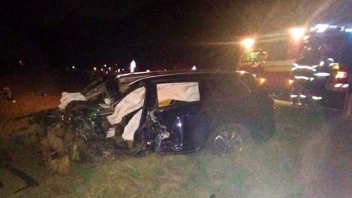 Smrteľná nehoda pri Sabinove. Mladý vodič narazil do stromu, na mieste bol mŕtvy