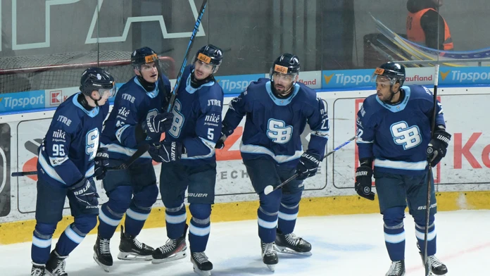 Slovan doma sfúkol Zvolen šiestimi gólmi. Belasí ukončia rok na čele tabuľky