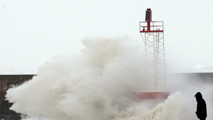 Prevrátený kamión.