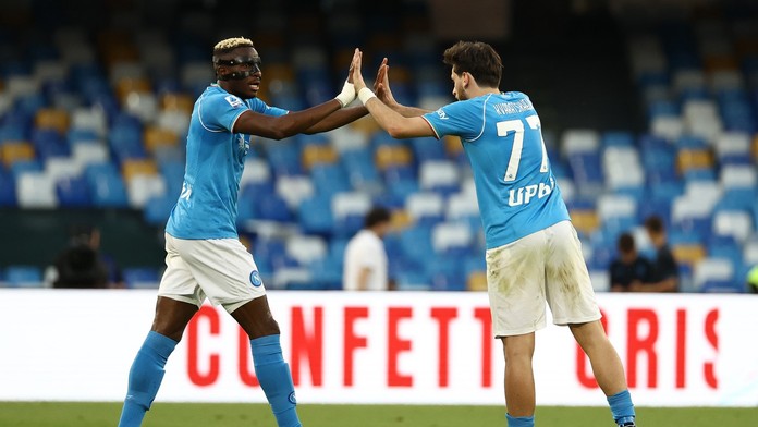 Príde Lobotka o hviezdnych spoluhráčov? Paríž núka Neapolu gigantickú sumu