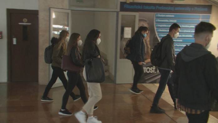 Vysokoškolských študentov z Ukrajiny neprijmú automaticky, musia si podať prihlášku ako ostatní