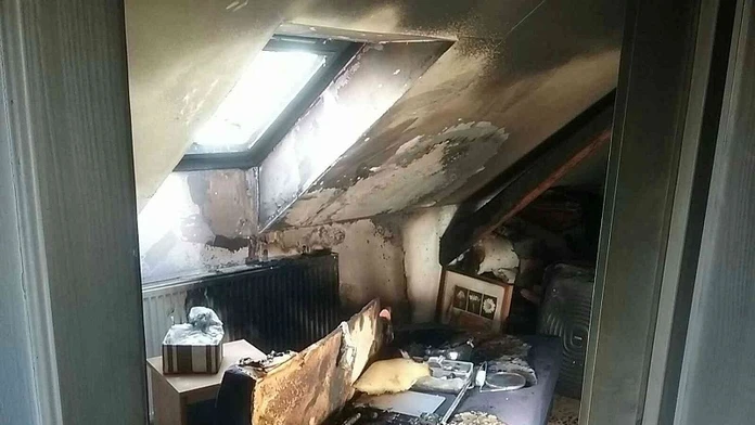 Rodinný dom v Galante zachvátil požiar. Majiteľ vyviazol s popáleninami horných končatín a tváre