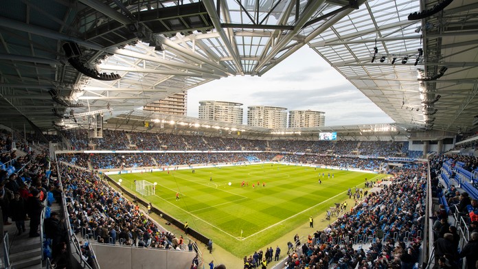 Nový štadión Tehelné pole pred zápasom Slovana s Trnavou.