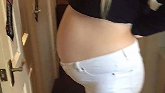 Kirsty si myslela, že je tehotná.