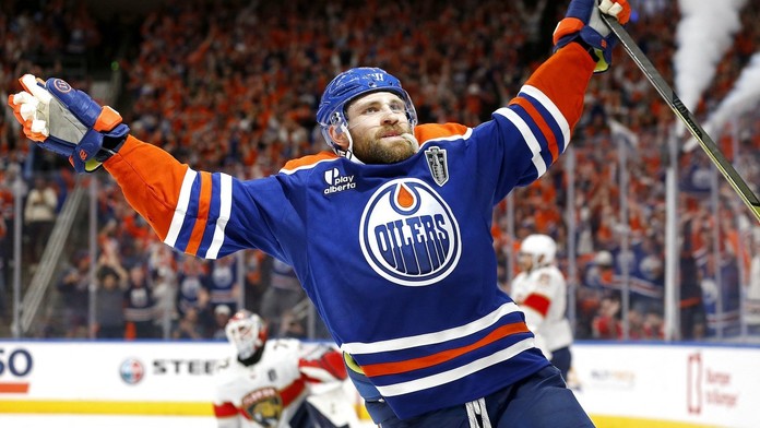 Nemecko sa bude spoliehať na hviezdneho Draisaitla. Dánsku pomôže kvarteto hráčov z NHL