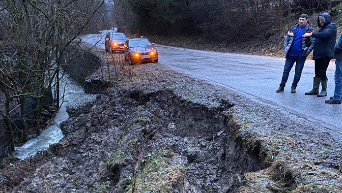 Na Beňovolehotskom potoku vyhlásili tretí povodňový stupeň.