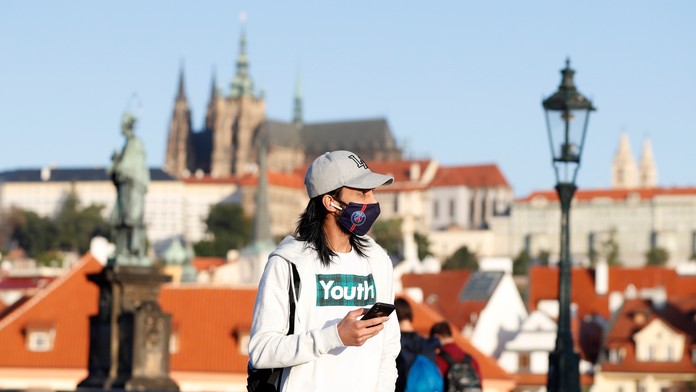 Pozitívni nad 65 rokov.