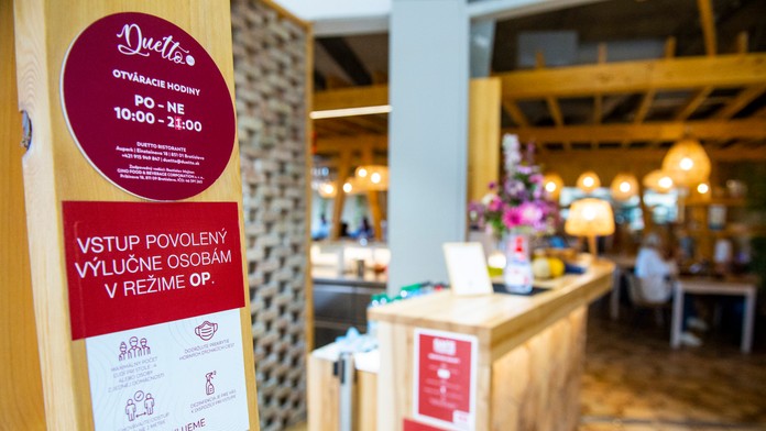 Budeme pre rozmáhajúci sa covid zavádzať protipandemické opatrenia? Jasné stanovisko ministerstva