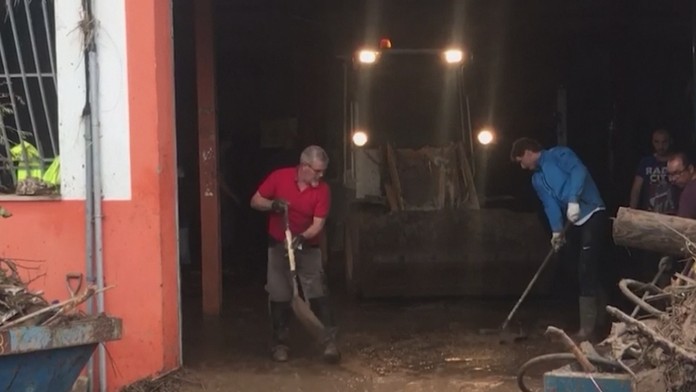 Nadal pomáha čistiť Malorku od povodní