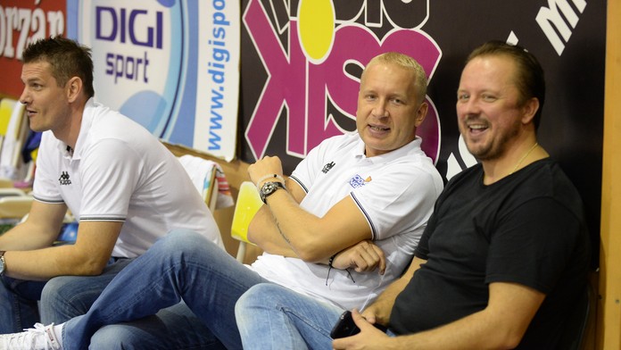 Na archívnej snímke hlavný tréner Good Angels Košice Maroš Kováčik a generálny manažér Good Angels Košice Daniel Jendrichovský.