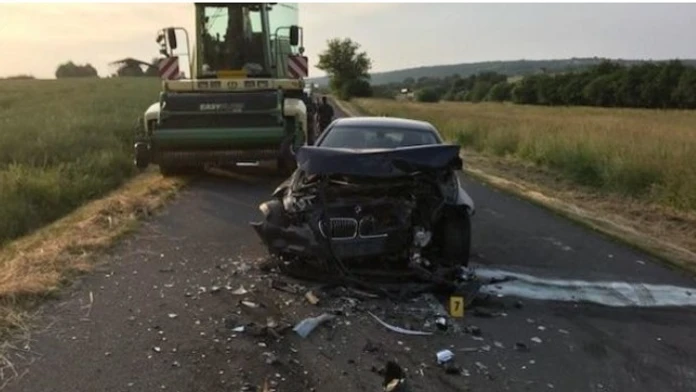 K tragickej dopravnej nehode došlo pri obce Hontianske Trsťany.