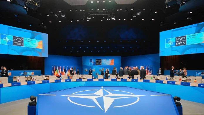 Prelomový rok pre NATO: Obranné výdavky dosiahnu nový rekord