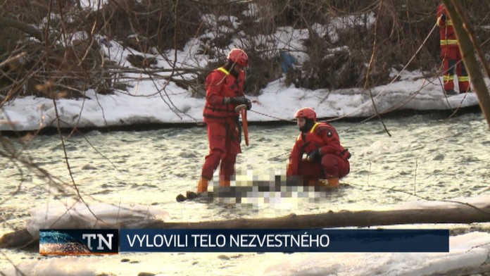 Z Hrona vytiahli telo nezvestného mladíka.