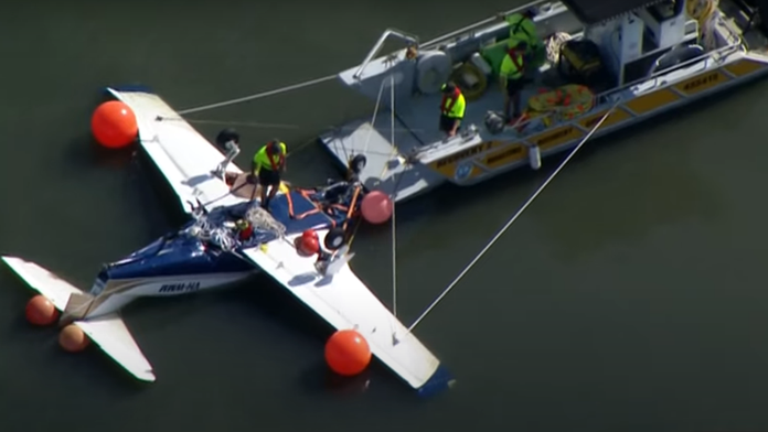 Pri páde lietadla v Brisbane zahynuli štyria ľudia