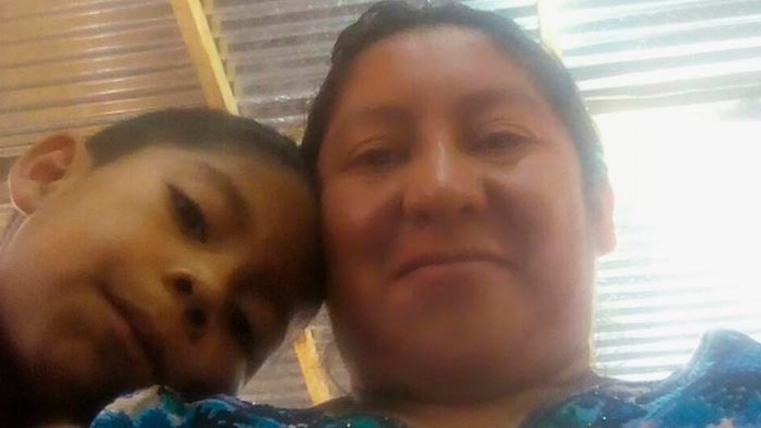 Chlapec je údajne umiestnený v zadržiavacom zariadení pre neplnoletých bez sprievodu.