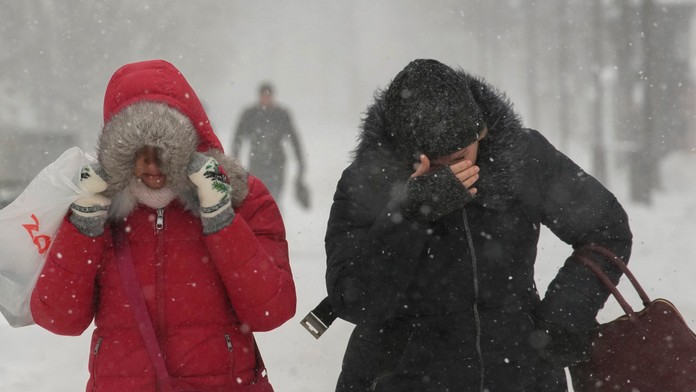 Vietor bude cez víkend poriadne silný. V týchto okresoch platia výstrahy