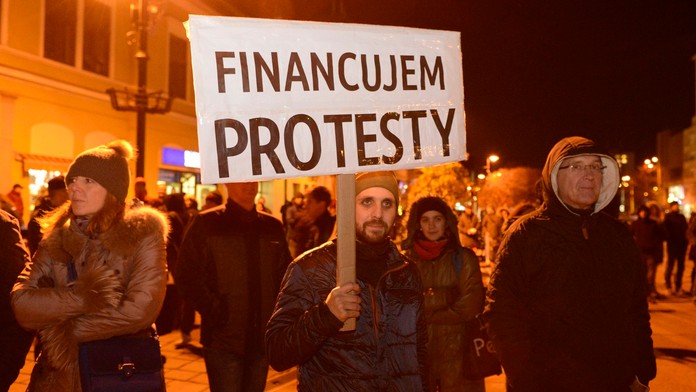 Na snímke Zhromaždenie organizované iniciatívou Za slušné Slovensko 16. novembra 2018 v Košiciach.