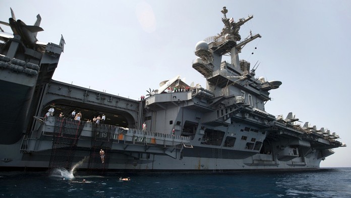 Lietadlová loď Dwight D. Eisenhower.