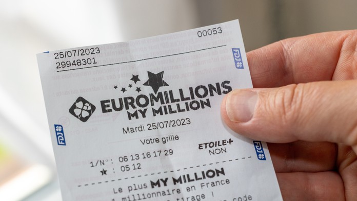 V lotérii Euromilióny padol najvyšší jackpot v histórii. Výherca ho trafil na 20. pokus