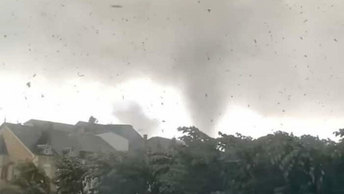 V Medzibrode sa zrútil dom počas rekonštrukcie.