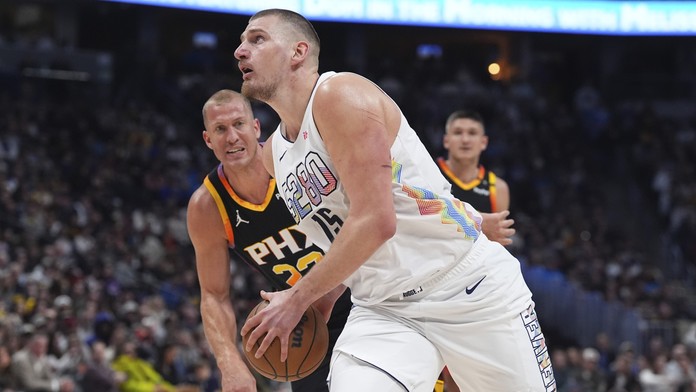 Ako tretí v histórii. Jokič končí základnú časť NBA s neuveriteľnými štatistikami