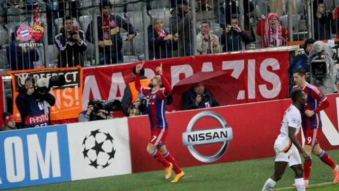 Franck Ribéry po zásahu do siete AS Rím. 