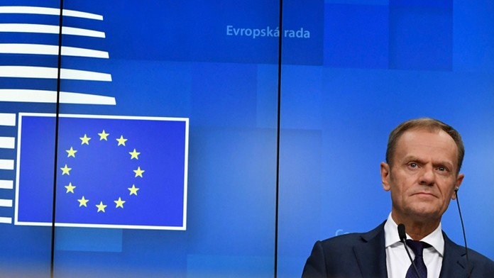 Andrei Vasilevski z Tampy reaguje v 1. kole play off proti Columbusu.