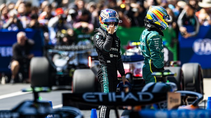 Čína hlási premiérového šampióna v seriáli F1, dominoval Mercedes. Hamilton s prvým pódiom vo Ferrari