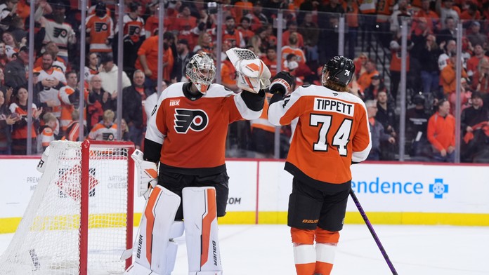 VIDEO: Philadelphia kráča za postupom pevným krokom. Pittsburgh si v play-off zatiaľ ani neškrtol