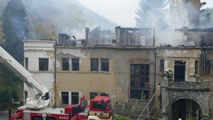 Kaštieľ v Kunerade zhorel.