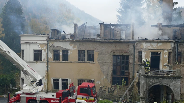 Kaštieľ v Kunerade zhorel.