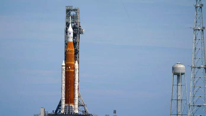 Štart nosnej rakety programu Artemis sa má uskutočniť v sobotu. Poznáme aj presný čas