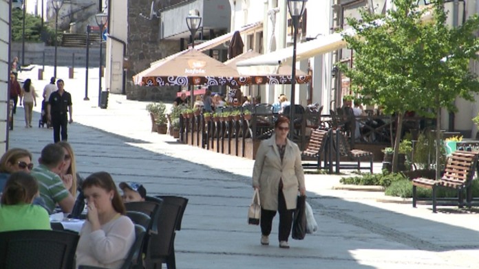Nitrianska pešia zóna v posledných rokoch strácala zákazníkov. 