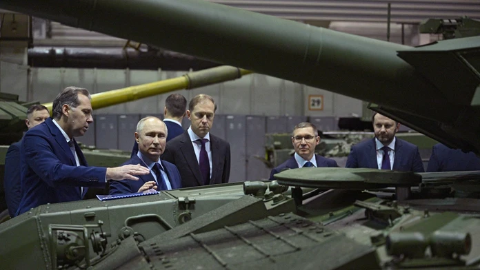Putin je na nebezpečnom rázcestí. Pokračovanie vojny je pre ruskú ekonomiku zničujúce, no mier ju môže zabiť