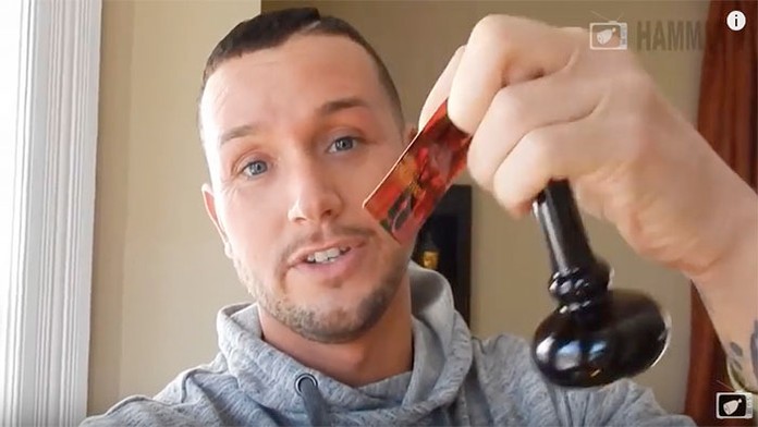 Ryan žart dopredu premyslel.