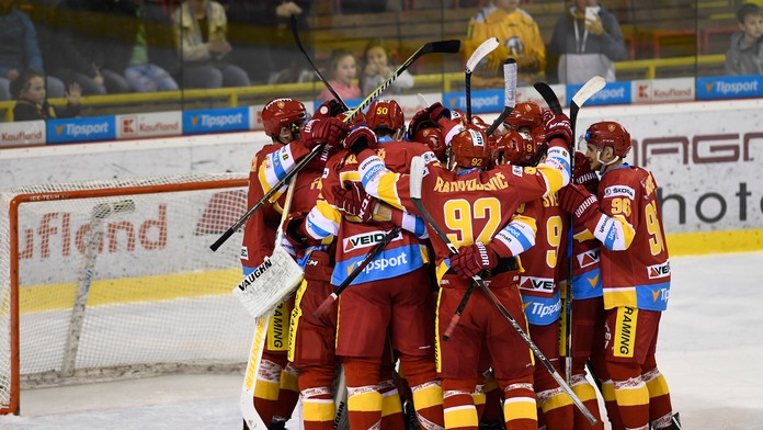 Radosť hráčov Trenčína po výhre nad Košicami.