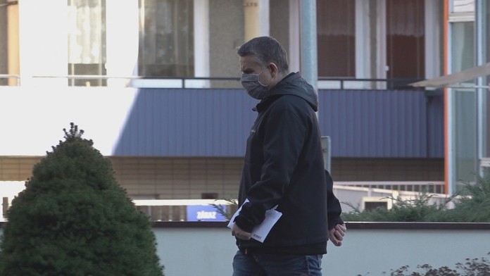 Korona a opatrovatelka KOMPLET_tvnoviny.mp4