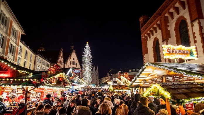 Hokejisti Columbusu Blue Jackets, Marko Daňo (vpravo) na archívnej snímke.