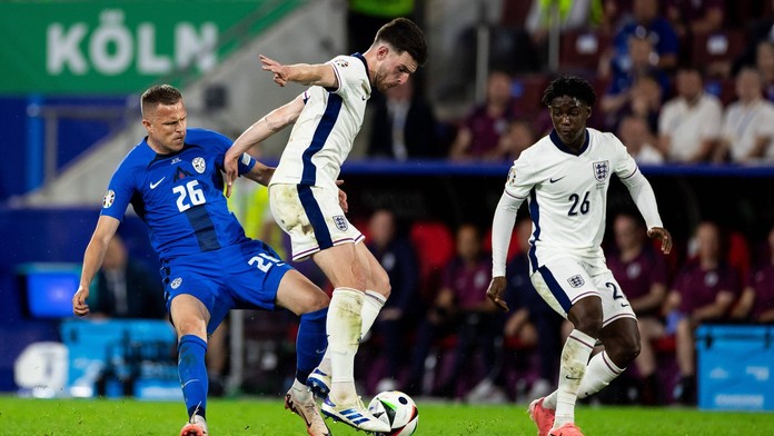 Pre depresie prerušil kariéru, teraz pomohol k historickému postupu. Slovinská legenda píše skvelý príbeh