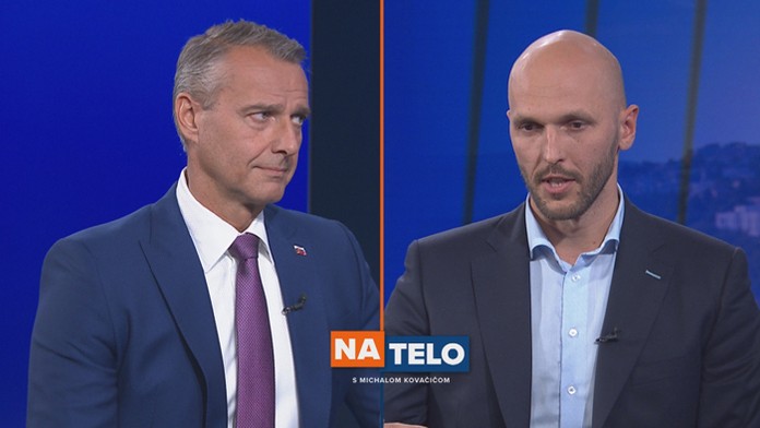 Marcel Tisserand z Wolfsburgu reaguje v dueli EL proti Oleksandrii.