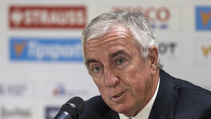 Prezident IIHF Luc Tardif.