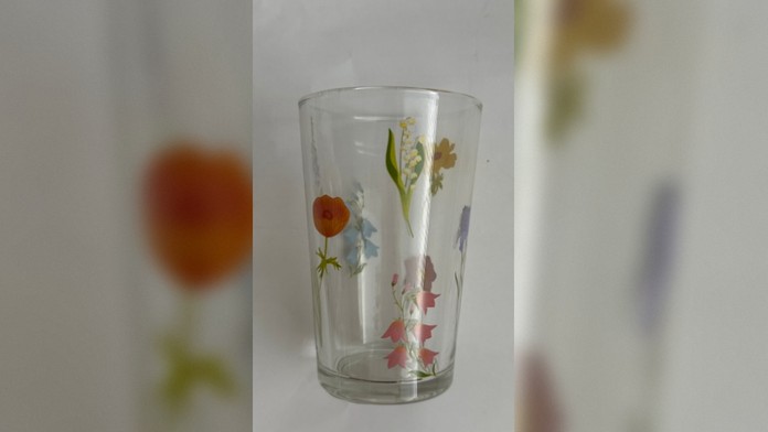 Pohár, na ktorý upozornil ÚVZ.