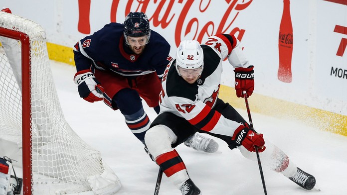 Curtis Lazar New Jersey v akcii