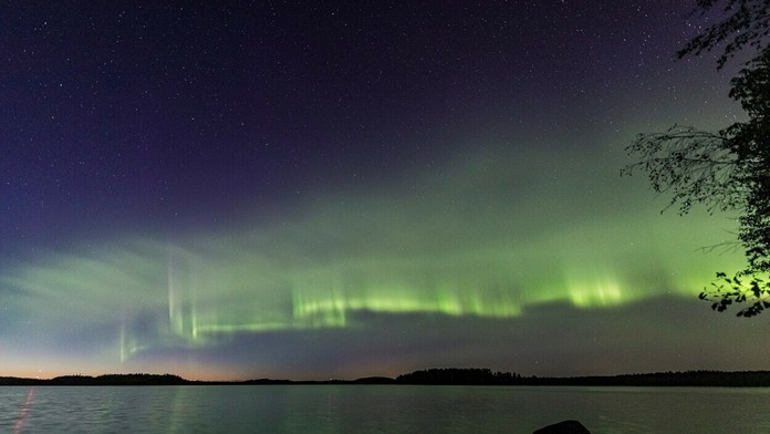 Alphonso Davies z Bayernu Mníchov v pohári proti Hoffenheimu.