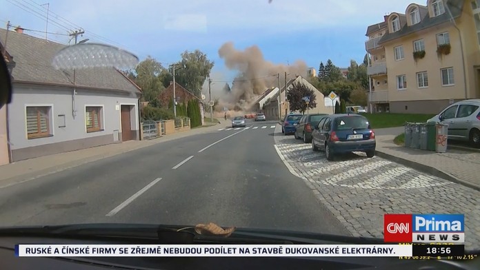 Takto zachytil moment včerajšej explózie náhodný vodič.