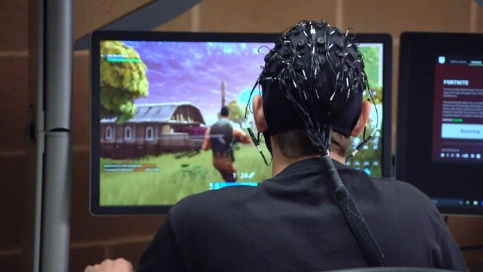 Hranie počítačových hier