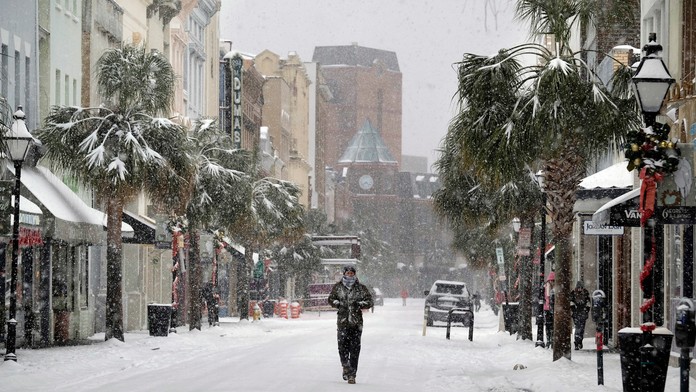 Zacnežená King Street v Charlestone.