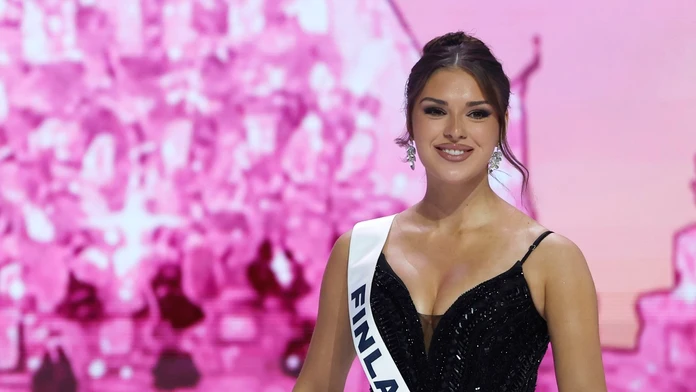 Miss Fínska vyvolala medzinárodný škandál a prišla o titul. Za všetko môže fotka jej očí