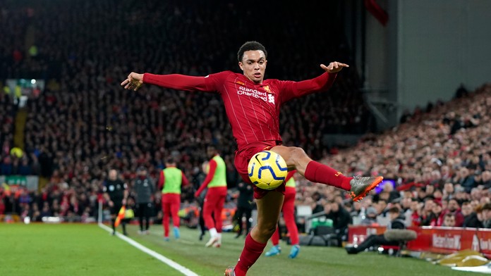 Trent Alexander-Arnold z Liverpoolu proti Sheffieldu United.